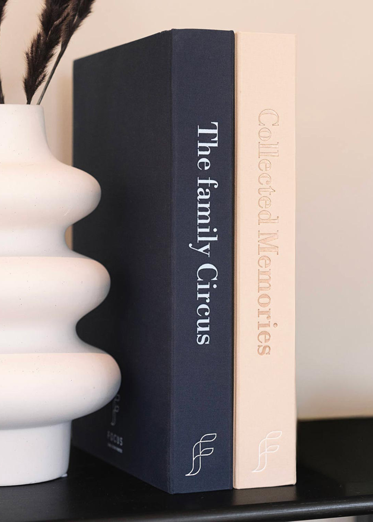 Focus Coffee Table Collected Memories 27x35 cm